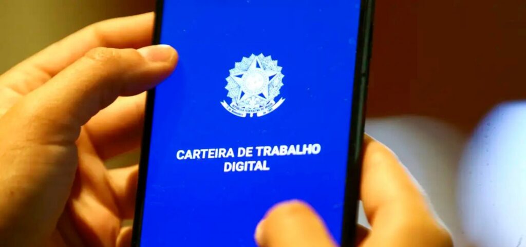 desemprego-cai-a-5,3%-e-brasil-bate-recorde-de-pessoas-ocupadas