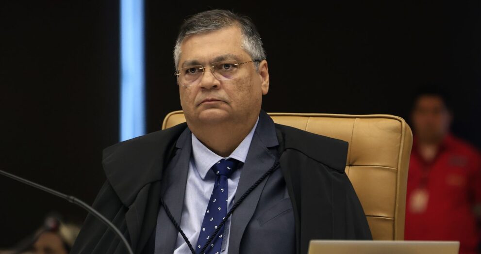 dino-manda-pf-investigar-ataques-a-imagens-religiosas-no-pais