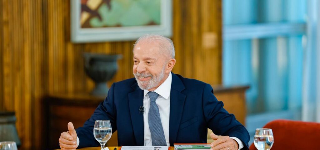 lula-nao-vai-ao-debate-da-globo-e-pode-participar-de-entrevista-em-podcast-antes-do-1°-turno