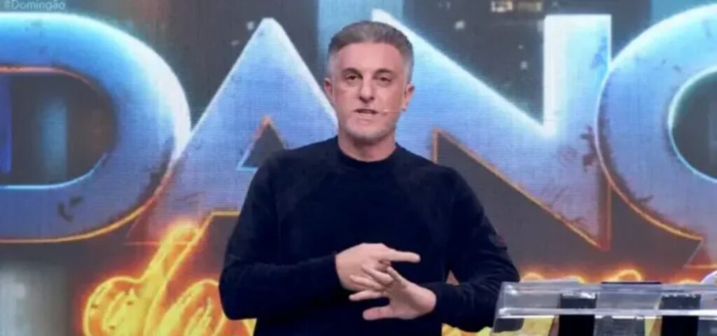 plataforma-eleitoral-divulgada-por-luciano-huck-suspende-servicos-apos-denuncias-de-vies-politico
