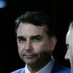 Datafolha: Lula tem 48% e Flávio Bolsonaro, 45% no 2º turno