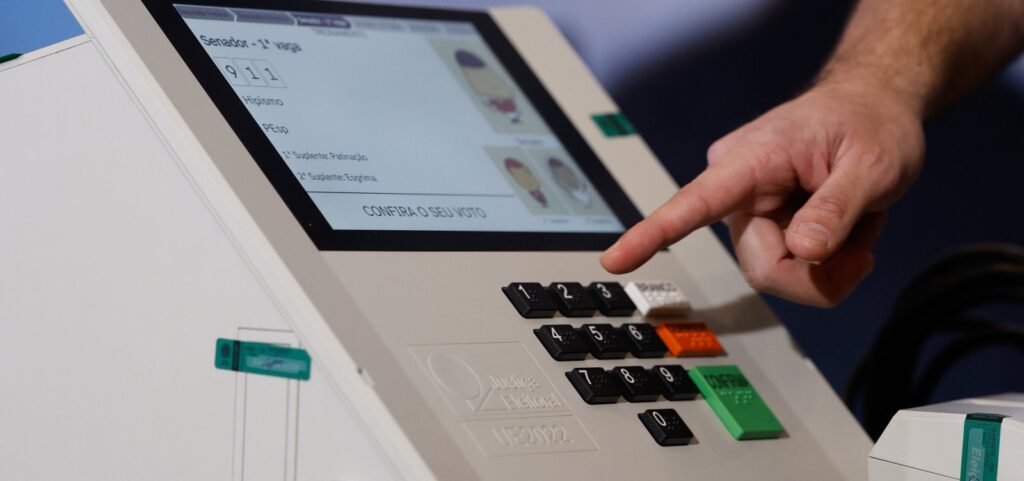 eleicoes-2026:-militares-devem-permanecer-a-100-metros-das-secoes-eleitorais-a-partir-desta-sexta