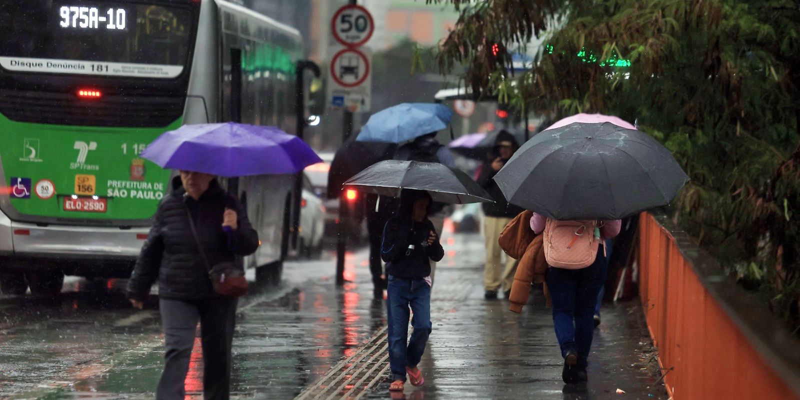 frente-fria-traz-chuvas-e-alerta-de-tempestade-para-varias-regioes
