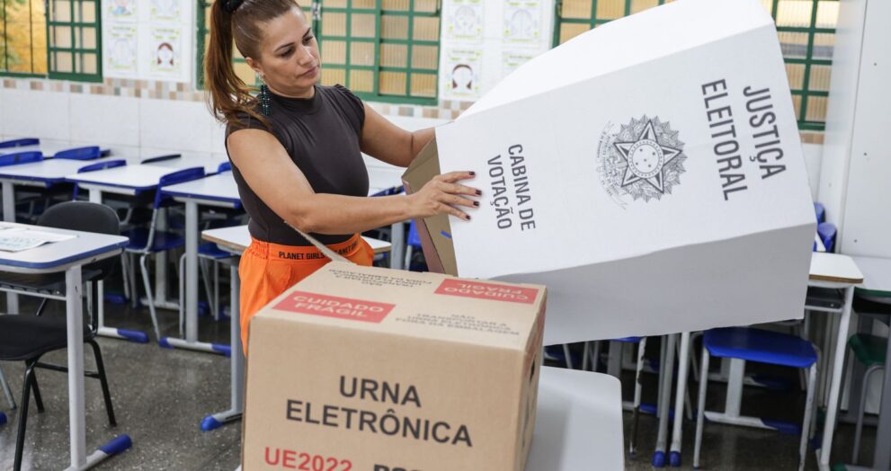 eleicoes:-campanha-eleitoral-nas-ruas-termina-as-22h-deste-sabado-(03)