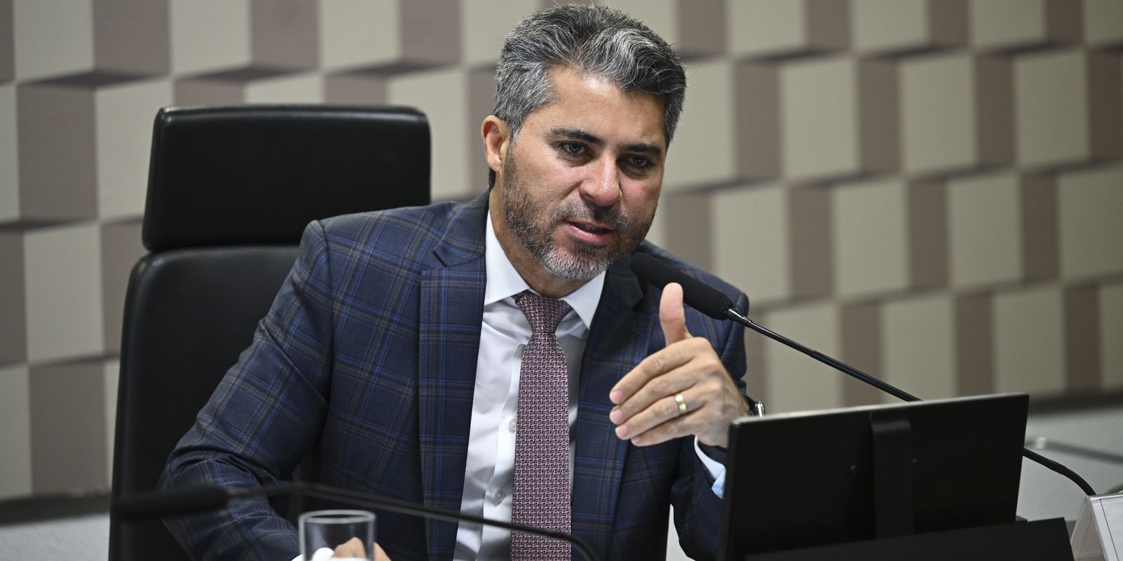 marcos-rogerio-e-eleito-governador-de-rondonia-em-primeiro-turno