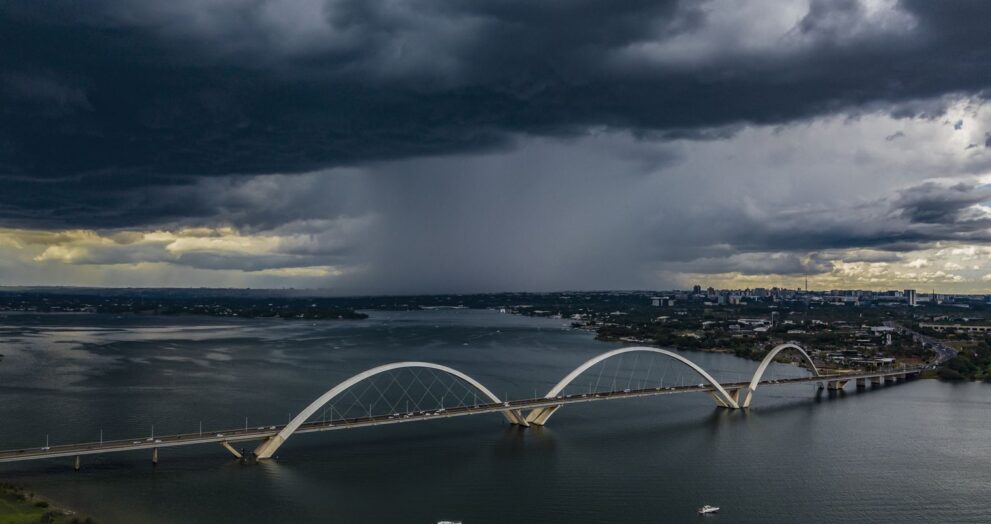 primavera-chuvosa:-inmet-alerta-para-perigo-potencial-de-temporais