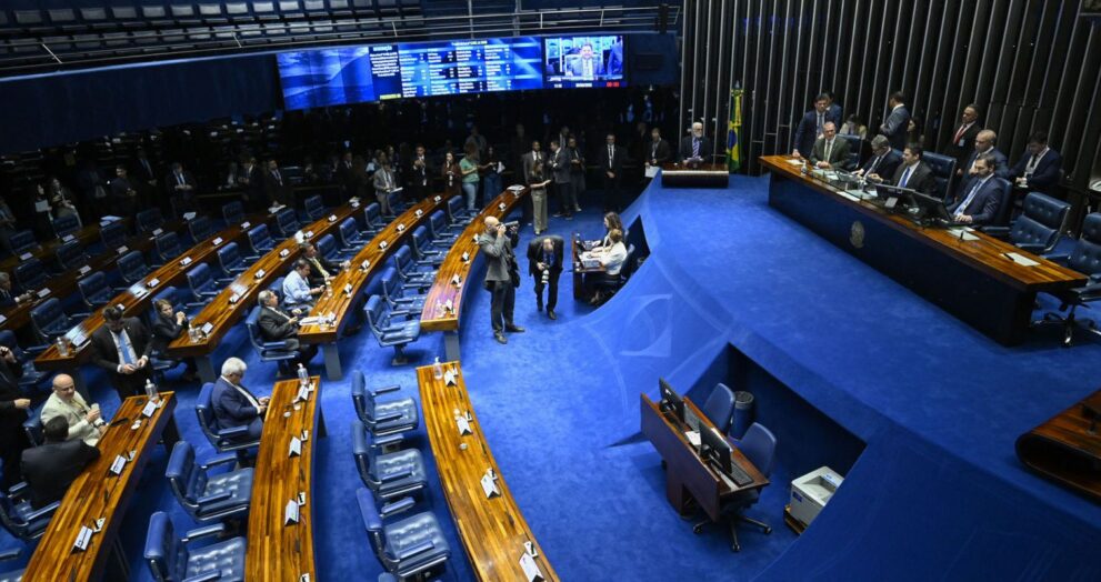 fim-da-escala-6×1:-alcolumbre-mantem-calendario,-mas-votacao-e-incerta
