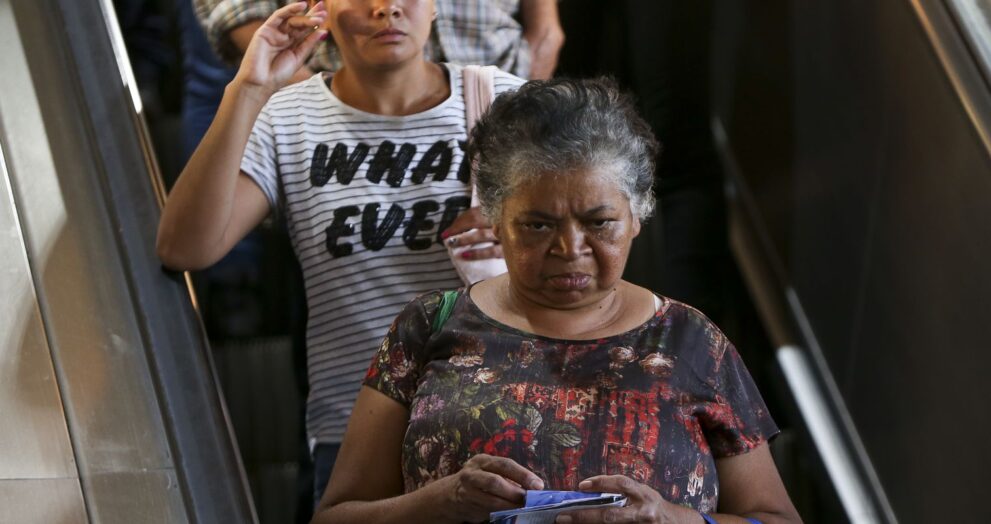 serie-idosos:-mobilidade-urbana-ainda-cria-barreiras-para-idosos