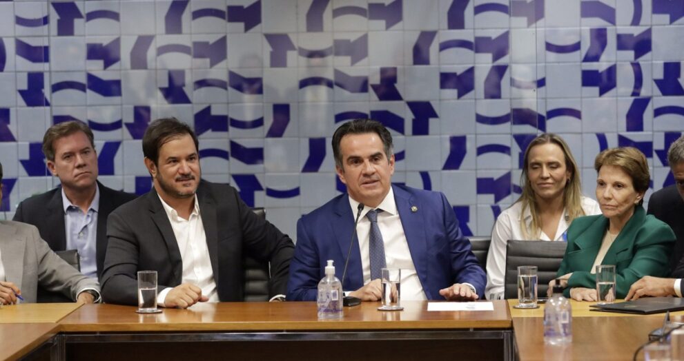 com-presenca-de-acm-neto,-pp-e-uniao-brasil-oficializam-apoio-a-flavio-bolsonaro