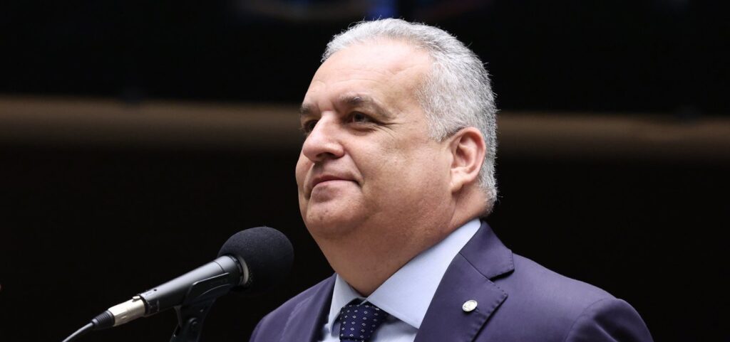stf-arquiva-pedido-de-apuracao-contra-vice-de-flavio-bolsonaro-por-suspeitas-de-estupro