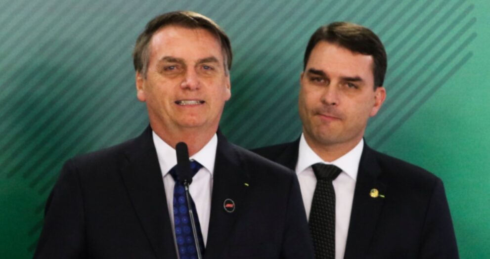 pgr-da-parecer-favoravel-a-visitas-de-flavio-bolsonaro-ao-pai