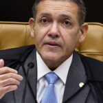 Flávio Bolsonaro avalia filha de Luiz Fux para vaga no STF