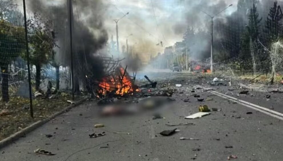 ataque-russo-contra-onibus-mata-33-pessoas-e-deixa-18-feridos-na-ucrania