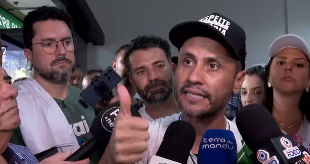 aliado-de-flavio,-cleitinho-defende-fim-da-escala-6×1-e-contraria-campanha