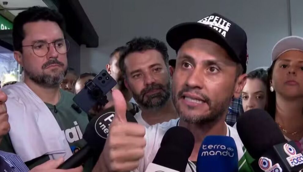 aliado-de-flavio,-cleitinho-defende-fim-da-escala-6×1-e-contraria-campanha