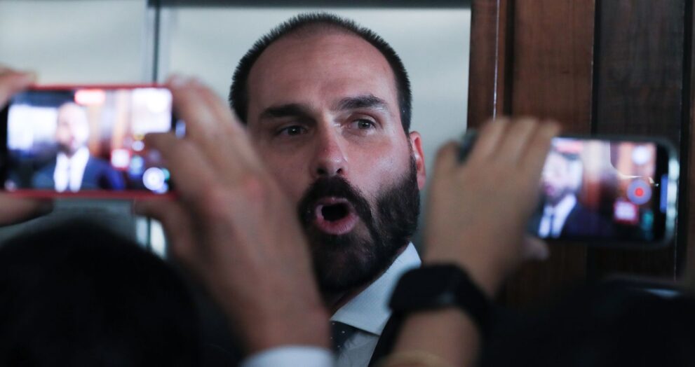moraes-expede-mandado-de-prisao-contra-eduardo-bolsonaro