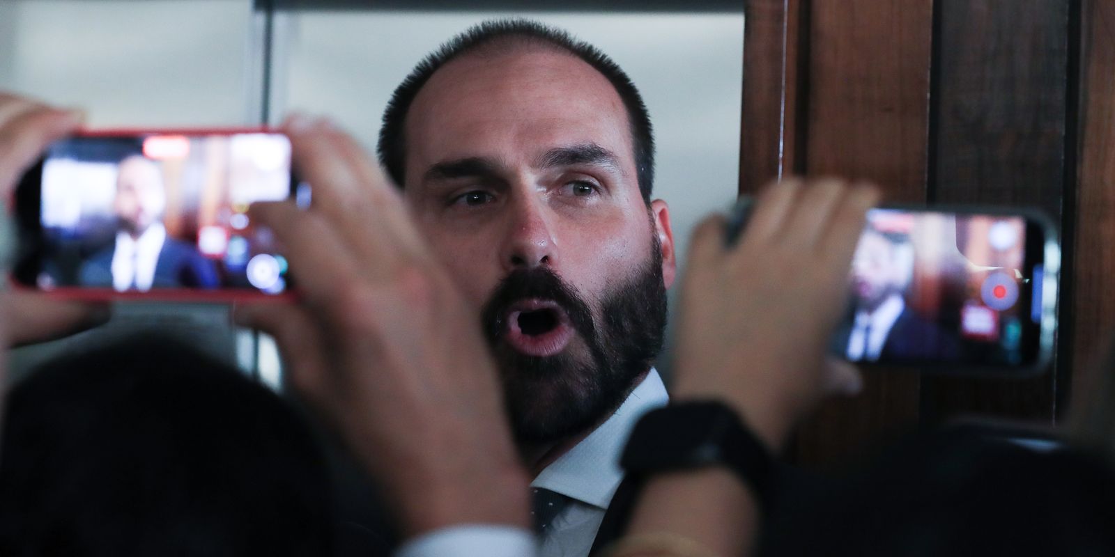moraes-expede-mandado-de-prisao-contra-eduardo-bolsonaro