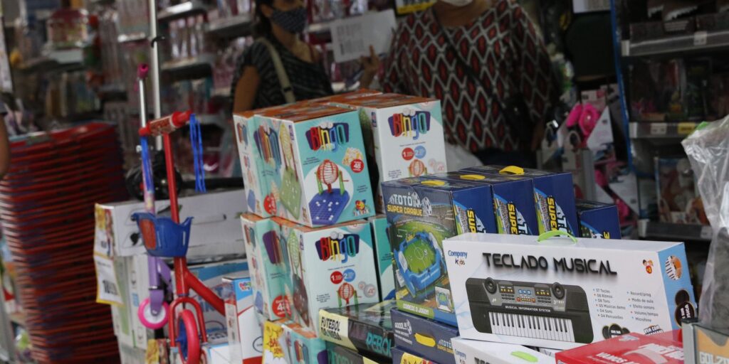dia-das-criancas:-cartilha-do-procon-rj-aborda-compra-de-brinquedos