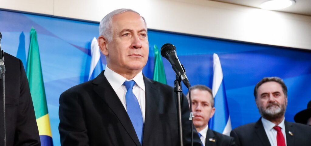 netanyahu-liga-para-flavio-bolsonaro-e-convida-candidato-a-visitar-israel