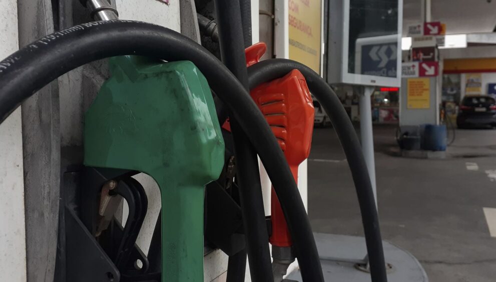 gasolina-tem-tributos-zerados-e-subsidios-a-combustiveis-sao-ampliados
