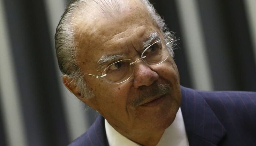 jose-sarney-passa-por-cirurgia-abdominal-e-permanece-na-uti