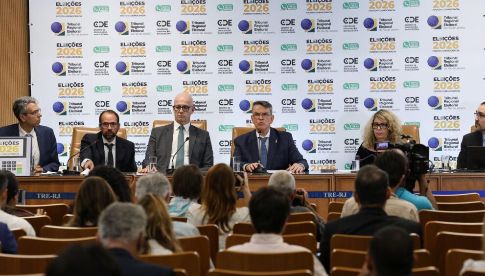 retotalizacao-de-votos-no-rj-confirma-douglas-ruas-como-governador