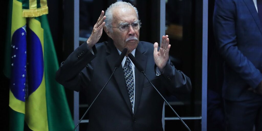 sarney-e-internado-na-uti-apos-cirurgia-no-abdomen