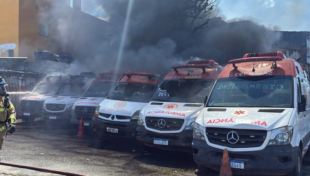 incendio-atinge-area-com-ambulancias-do-samu-em-salvador;-sms-suspeita-de-acao-criminosa