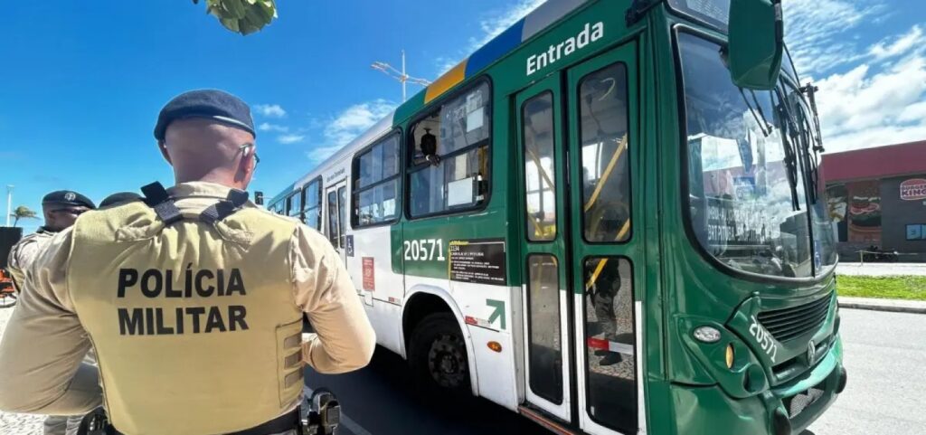 roubos-em-onibus-caem-68,2%-na-bahia-entre-janeiro-e-setembro-de-2026