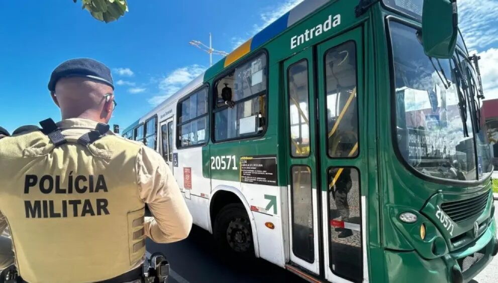 roubos-em-onibus-caem-68,2%-na-bahia-entre-janeiro-e-setembro-de-2026