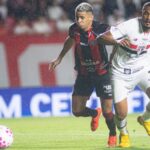 Vitória perde para o São Paulo e segue sem vencer fora de casa no Brasileirão