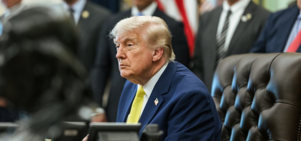 trump-cogita-dar-seu-nome-a-um-oceano-antes-de-deixar-a-presidencia