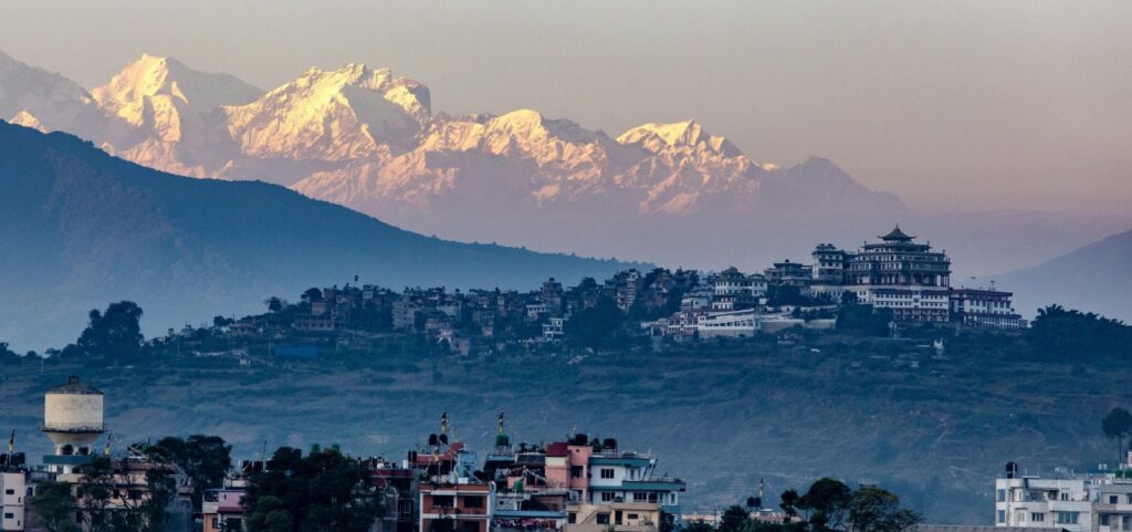 enchente-deixa-mais-de-100-estrangeiros-ilhados-no-nepal