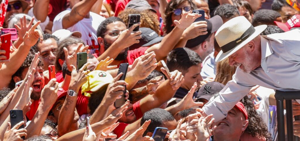 atos-pela-reeleicao-de-lula-no-domingo-somaram-156-acoes-em-todo-brasil