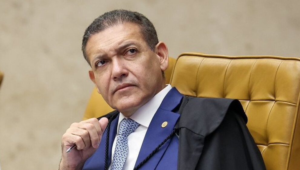 nunes-marques-acumula-decisoes-que-geram-suspeitas-de-favorecimento-a-flavio-bolsonaro