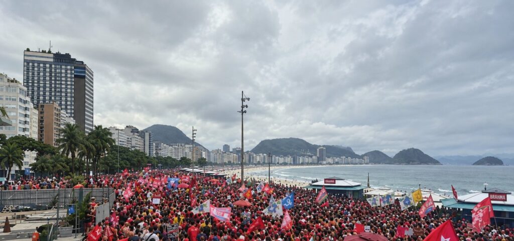 ato-em-apoio-a-lula-no-rio-ocupa-sete-quarteiroes-da-orla-de-copacabana-nesta-segunda