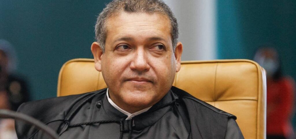 kassio-nunes-reune-representantes-de-lula-e-flavio-apos-impasse-sobre-canal-no-whatsapp