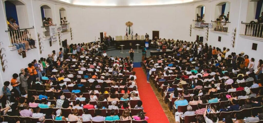 ufba-promove-debate-sobre-educacao-superior-e-ato-em-defesa-da-democracia-nesta-quinta-feira