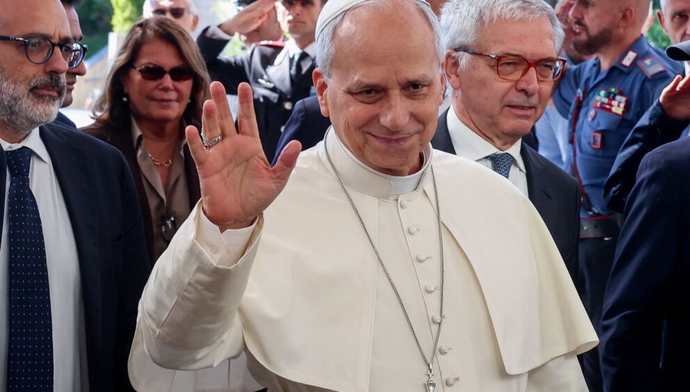cirurgia-do-papa-leao-xiv-foi-concluida-dentro-previsto,-diz-vaticano