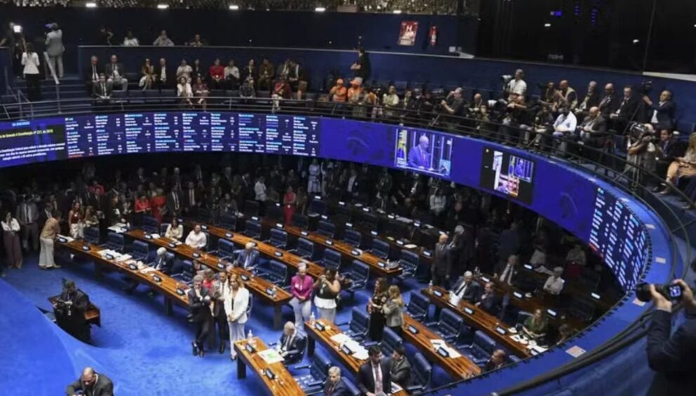 lider-do-pt-propoe-maioridade-penal-aos-16-anos-para-crimes-hediondos;-oposicao-quer-reducao-para-ate-14-anos