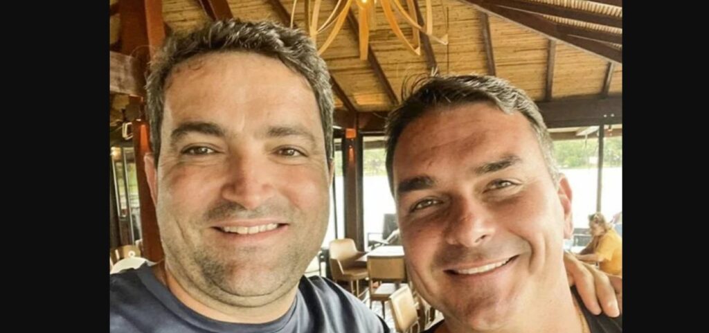 bet-de-advogado-investigado-por-fraude-do-inss-pagou-voos-de-flavio-bolsonaro-na-europa