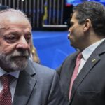 TSE nega pedido de Flávio Bolsonaro para barrar atos da UNE pró-Lula no segundo turno