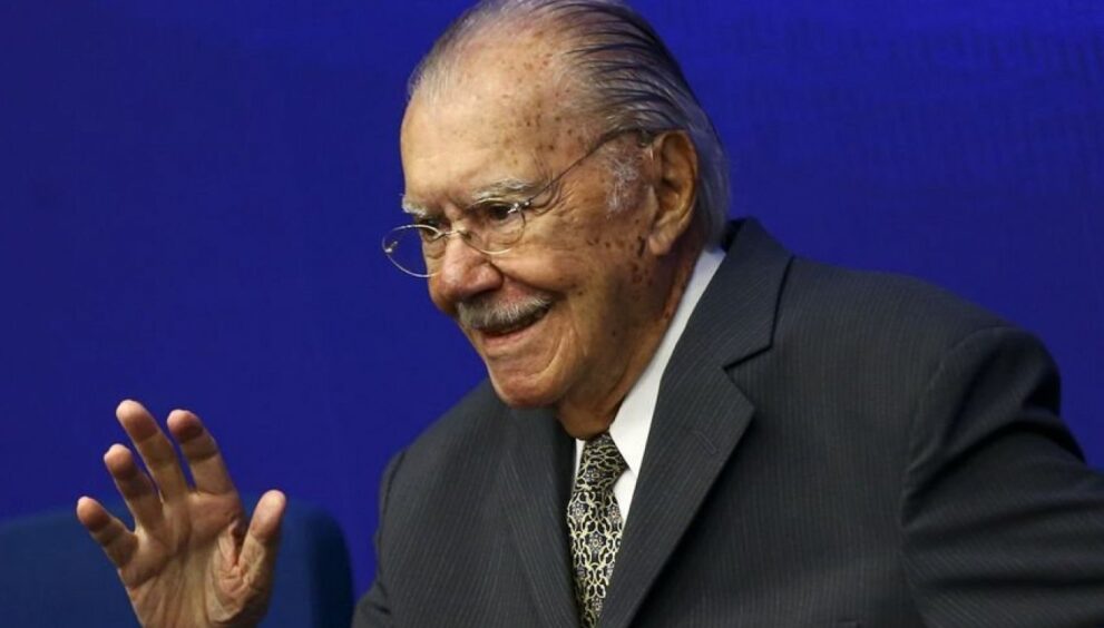 jose-sarney-recebe-alta-apos-cirurgia-abdominal-e-nove-dias-de-internacao-em-sao-luis