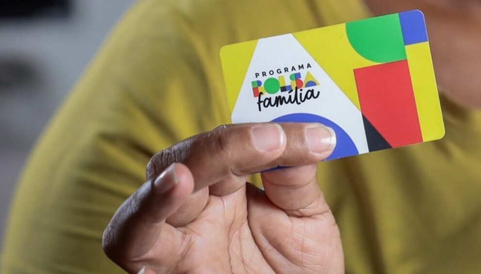 bolsa-familia-com-reajuste-comeca-a-ser-pago-nesta-segunda-feira