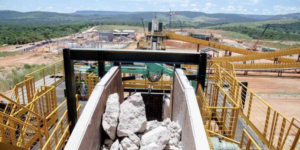 minerais-criticos-ja-somam-quase-130-mil-empregos-no-brasil