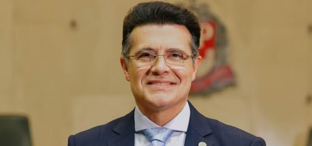 deputado-do-pl-e-cantor-gospel:-saiba-quem-e-marcelo-aguiar,-detido-apos-disparo-de-arma-em-festa-em-sp