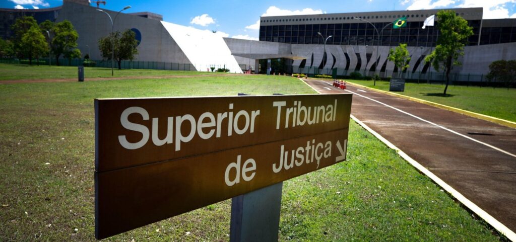 pf-investiga-ex-servidor-do-stj-por-suspeita-de-vazamento-de-informacoes-sigilosas