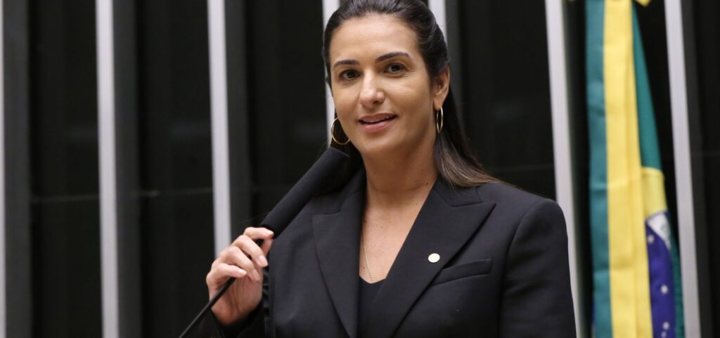 deputada-roberta-roma-deixa-semi-intensiva-e-tem-alta-prevista-para-esta-terca