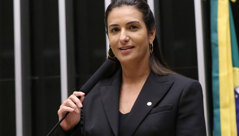 deputada-roberta-roma-deixa-semi-intensiva-e-tem-alta-prevista-para-esta-terca