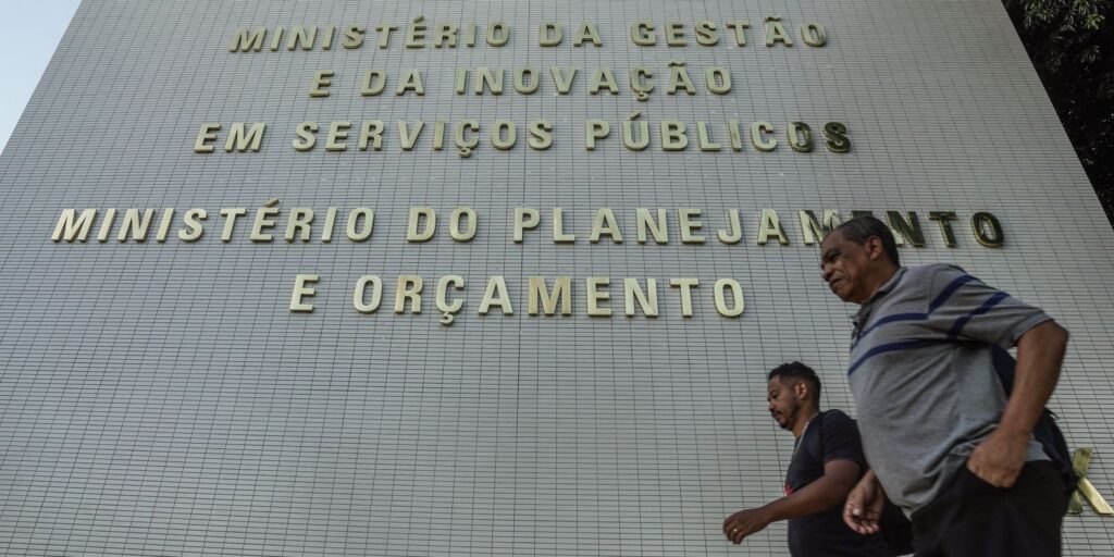 governo-calcula-remanejar-r$-20-bi-para-medidas-de-estimulo-economico